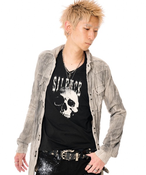 FUGA(フーガ)の「『FUGA/フーガ』スカルプリントVネックL/S Tee/ロングスリーブカットソー(Tシャツ/カットソー・メンズ・ブラック×ホワイト/ブラック・M/L)」の11枚目の写真