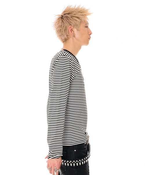 FUGA(フーガ)の「『FUGA/フーガ』スカルプリントVネックL/S Tee/ロングスリーブカットソー(Tシャツ/カットソー・メンズ・ブラック×ホワイト/ブラック・M/L)」の16枚目の写真