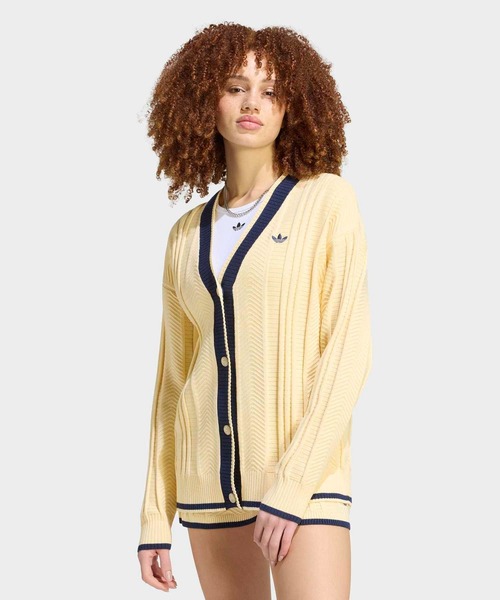 adidas(アディダス)の「CABLE KNIT CARDIGAN / アディダスオリジナルス adidas Originals(カーディガン/ボレロ・レディース・ライトイエロー/ブルー・XX-LARGE/LARGE/MEDIUM/SMALL/X-LARGE/X-SMALL)」の1枚目の写真