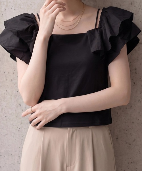 deux amour(ドゥーザムール)の「異素材ラッフルポンチキャミ(Tシャツ/カットソー・レディース・ホワイト/ブラック・M~L)」の1枚目の写真