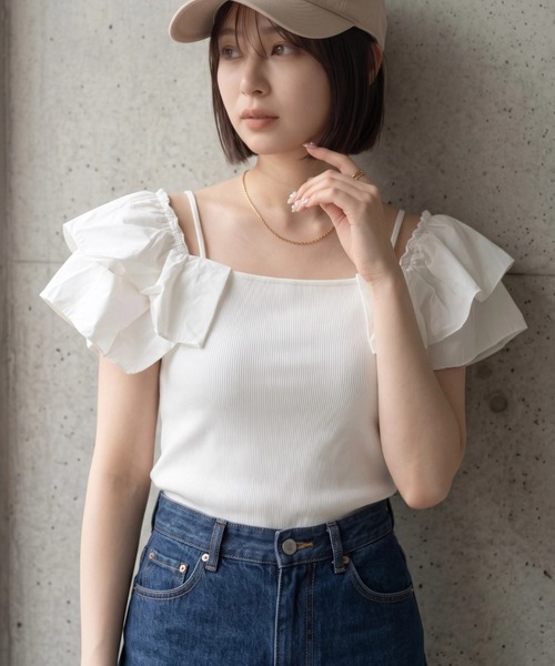 deux amour(ドゥーザムール)の「異素材ラッフルポンチキャミ(Tシャツ/カットソー・レディース・ホワイト/ブラック・M~L)」の3枚目の写真
