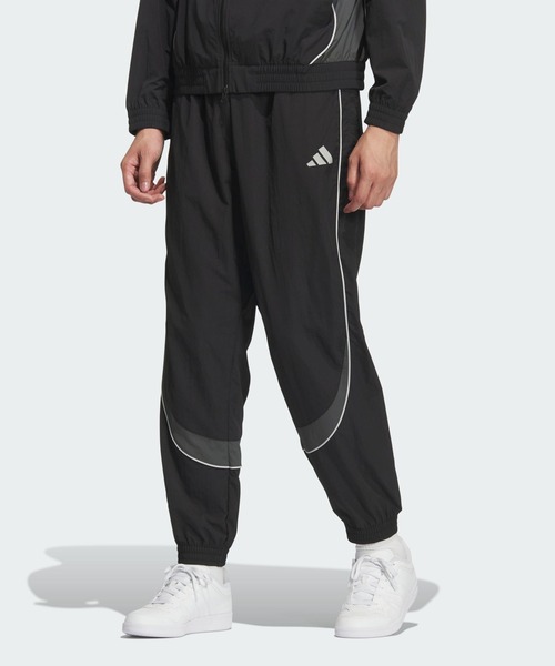 adidas(アディダス)の「ブランドラブ ルーズフィット ライトウーブン フルレングス エラスティックカフ パンツ / アディダス adidas(スウェットパンツ・メンズ・ブラック・3XL/XX-LARGE/LARGE/MEDIUM/X-SMALL/X-LARGE/SMALL)」の1枚目の写真