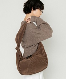LE VERNIS(ル・ベルニ)Estomac bag
