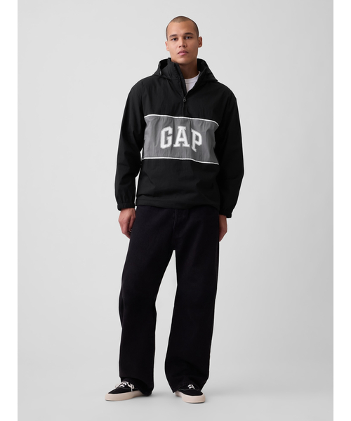 GAP(ギャップ)の「リラックスフィット GAPロゴ アノラックジャケット(その他アウター・メンズ・ネイビー/ブラック・XL/L/M/S/XS)」の4枚目の写真