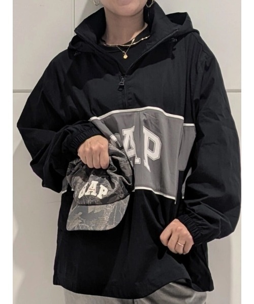 GAP(ギャップ)の「リラックスフィット GAPロゴ アノラックジャケット(その他アウター・メンズ・ネイビー/ブラック・XL/L/M/S/XS)」の12枚目の写真