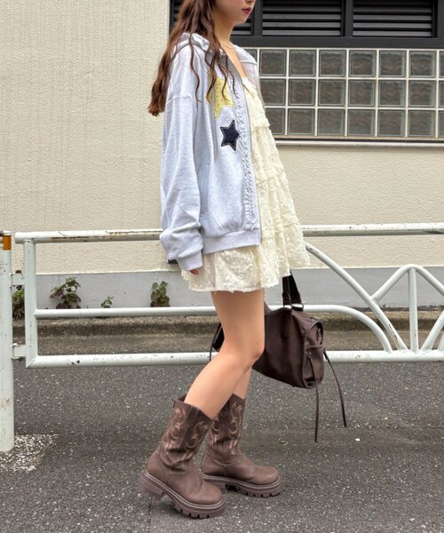w closet(ダブルクローゼット)の「星柄パッチワークパーカー(パーカー・レディース・グリーン/ネイビー/ブルー/アイボリー・FREE)」の11枚目の写真