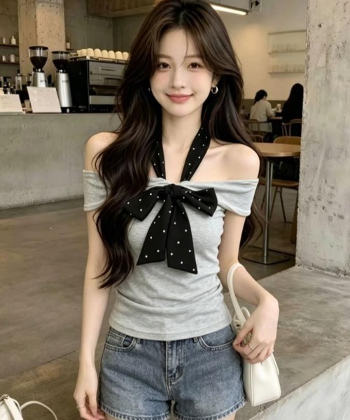 semplice(センプリチェ)の「Tシャツ【韓国ファッション】(Tシャツ/カットソー・レディース・グレー・F)」の1枚目の写真