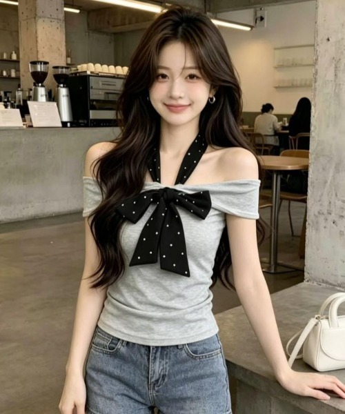 semplice(センプリチェ)の「Tシャツ【韓国ファッション】(Tシャツ/カットソー・レディース・グレー・F)」の4枚目の写真