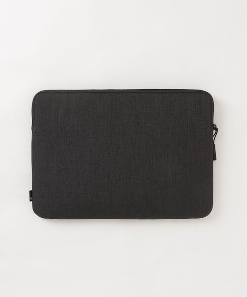 incase(インケース)の「INMB100727-GFT Incase Compact Sleeve in Woolenex for MacBook Pro for 14-inch- Graphite(ショルダーバッグ・メンズ・チャコールグレー・ONE SIZE)」の2枚目の写真