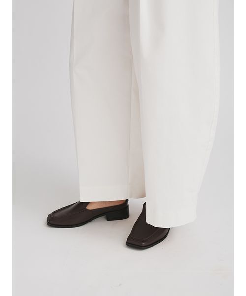 MIESROHE(ミースロエ)の「コクーンワイドチノパンツ(その他パンツ・レディース・ベージュ/ブラック/ホワイト・0/1)」の19枚目の写真