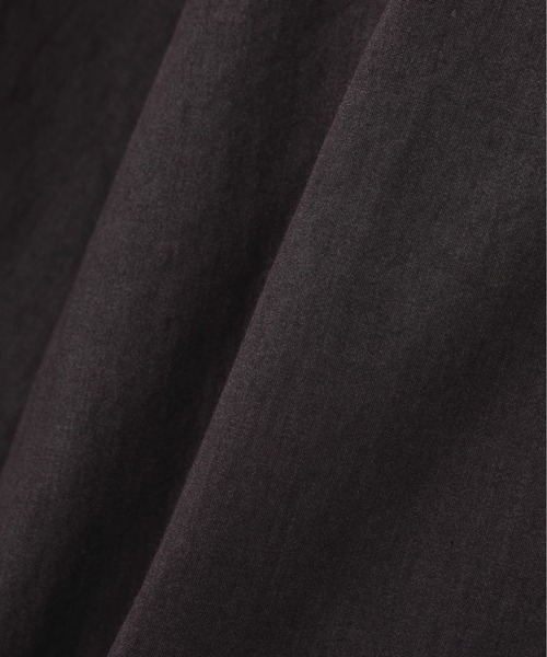 MHL.（エムエイチエル）の「COTTON NYLON PLAINWEAVE（ブルゾン・メンズ・ダークグレー/カーキ・MEDIUM/SMALL/LARGE）」の5枚目の写真