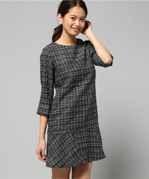 LIMITLESS LUXURY（リミットレスラグジュアリー）の「WALL W ワンピース◆（ワンピース・レディース・ブラック/ホワイト/グリーン・36/38）」の4枚目の写真