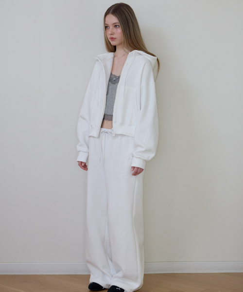 ROSEFRANTZ（ロゼフランツ）の「Rose Embroidery Hood Zip-up [Ivory]（パーカー・レディース・アイボリー・S/M/XS/S）」の3枚目の写真
