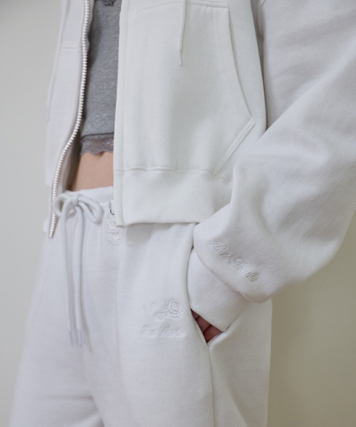 ROSEFRANTZ（ロゼフランツ）の「Rose Embroidery Hood Zip-up [Ivory]（パーカー・レディース・アイボリー・S/M/XS/S）」の5枚目の写真