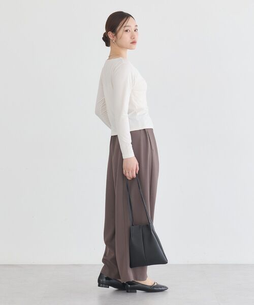 earth music&ecology(アースミュージックアンドエコロジー)の「ホールデザインプルオーバー(Tシャツ/カットソー・レディース・その他14/マスタード/オフホワイト/ブラック・FREE)」の7枚目の写真