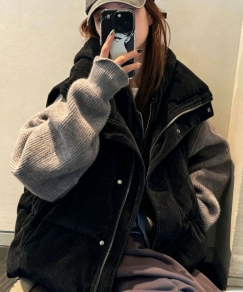 Ritzy(リッツィー)の「スタンドカラー中綿ベスト(ベスト・レディース・ホワイト/グレー/ブラック・M)」の13枚目の写真