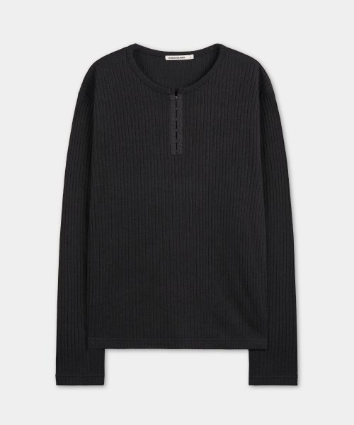 EXCONTAINER(エックスコンテナ)の「HUKE クロップドロングスリーブ (BLACK)(Tシャツ/カットソー・メンズ・その他・LARGE/X-LARGE/MEDIUM)」の2枚目の写真