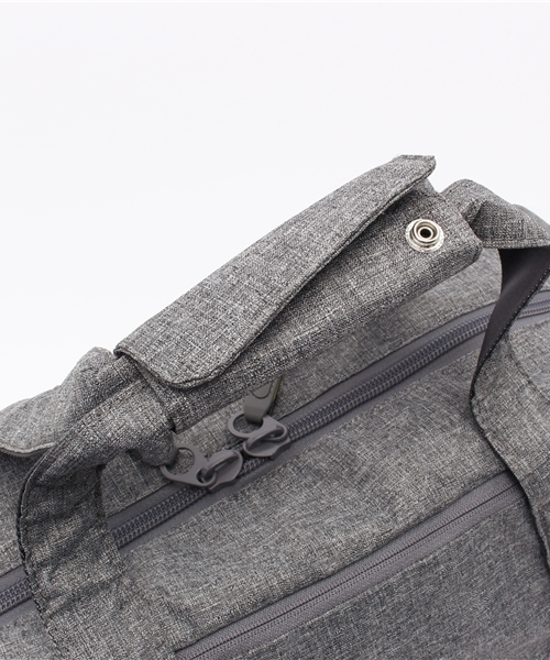 incase(インケース)の「CL90021 EO Travel Duffel(ボストンバッグ・レディース・グレー・ONE SIZE)」の11枚目の写真