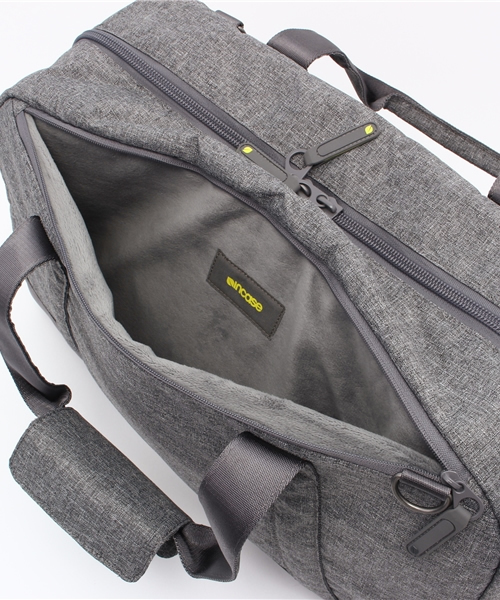 incase(インケース)の「CL90021 EO Travel Duffel(ボストンバッグ・レディース・グレー・ONE SIZE)」の16枚目の写真