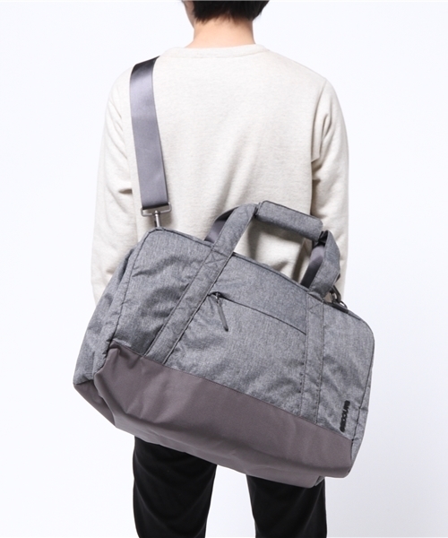 incase(インケース)の「CL90021 EO Travel Duffel(ボストンバッグ・レディース・グレー・ONE SIZE)」の10枚目の写真