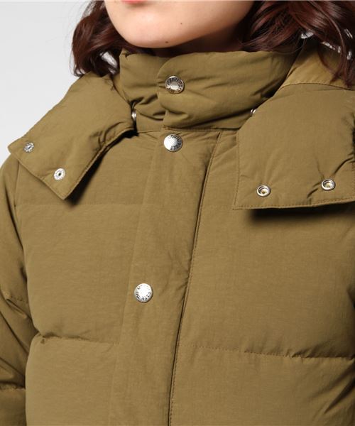 THE NORTH FACE（ザノースフェイス）の「ザ・ノース・フェイス ウイメンズダウンマウンテンパーカー / キャンプシェラショート（ダウンジャケット/コート・レディース・ライトブルー/ネイビー/レッド/レッド系その他/ブラック/オリーブドラブ/ダークブルー・X-LARGE/LARGE/MEDIUM/SMALL）」の18枚目の写真