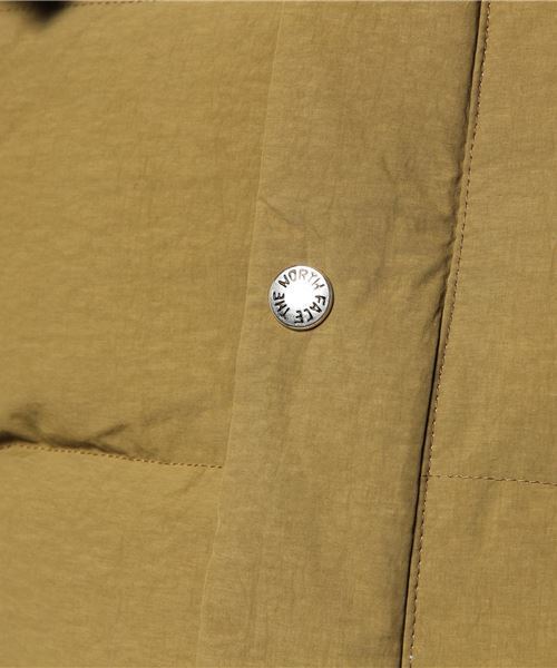 THE NORTH FACE（ザノースフェイス）の「ザ・ノース・フェイス ウイメンズダウンマウンテンパーカー / キャンプシェラショート（ダウンジャケット/コート・レディース・ライトブルー/ネイビー/レッド/レッド系その他/ブラック/オリーブドラブ/ダークブルー・X-LARGE/LARGE/MEDIUM/SMALL）」の10枚目の写真