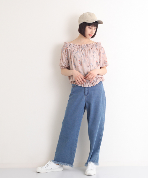 MERLOT（メルロー）の「花柄シャーリングオフショルブラウス1061（シャツ/ブラウス・レディース・ホワイト/ピンク/ブラック・FREE）」の8枚目の写真