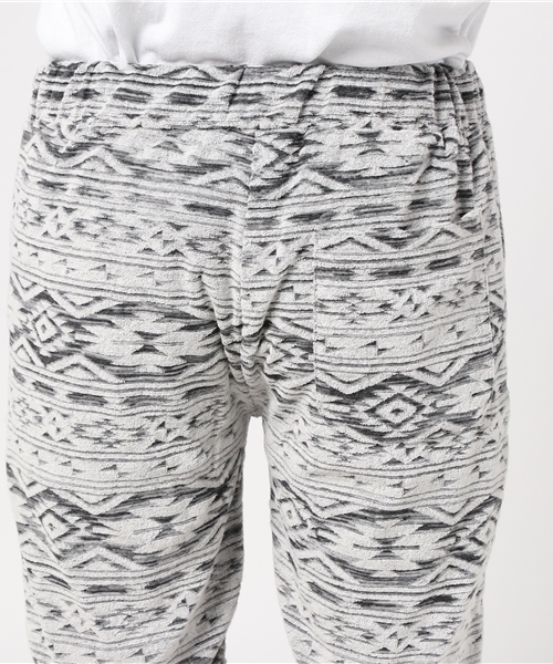 VENCEEXCHANGE（ヴァンスエクスチェンジ）の「オルテガパイルジャガードショートパンツ             （その他パンツ・メンズ・ネイビー/アッシュグレー・LARGE/MEDIUM）」の7枚目の写真