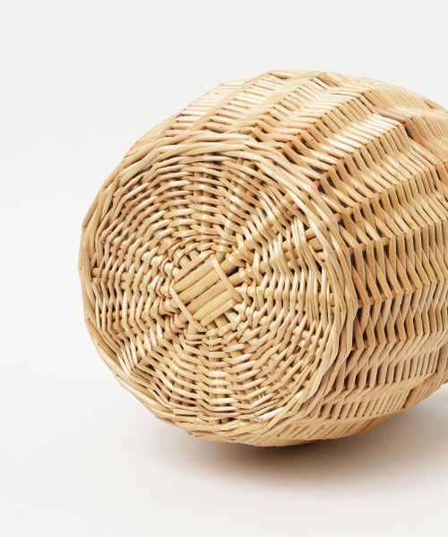 LBC（エルビーシー）の「フェイクファーフラップバケツカゴトート             （かごバッグ・レディース・ブラウン/その他35/グレー・FREE）」の7枚目の写真