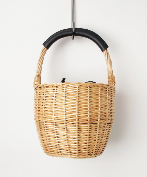 LBC（エルビーシー）の「フェイクファーフラップバケツカゴトート             （かごバッグ・レディース・ブラウン/その他35/グレー・FREE）」の8枚目の写真