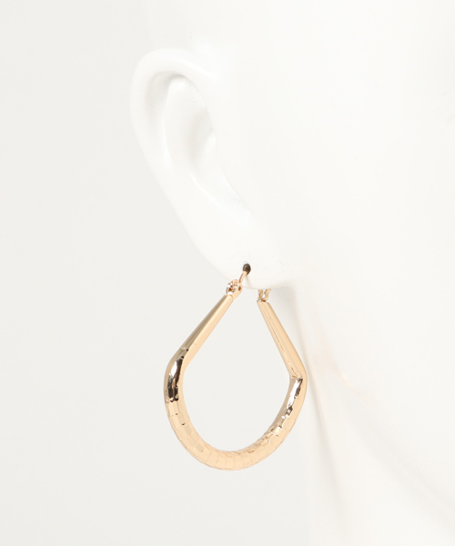 PAPILLONNER（パピヨネ）の「ハーフラウンドピアス（ピアス（両耳用）・レディース・ゴールド/シルバー・FREE）」の4枚目の写真
