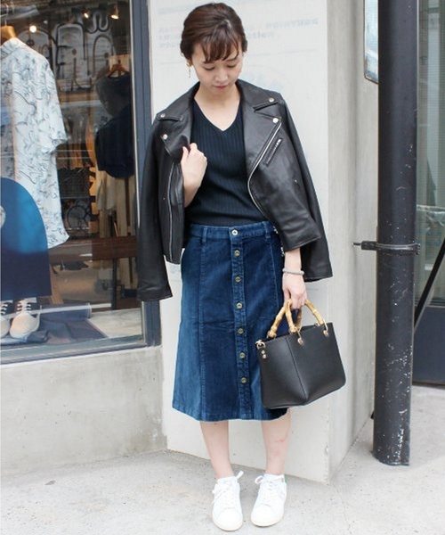 SLOBE IENA(スローブイエナ)の「LE DENIM ベルベットスカート◆(スカート・レディース・ネイビー/ブルー・36/38/40)」の14枚目の写真