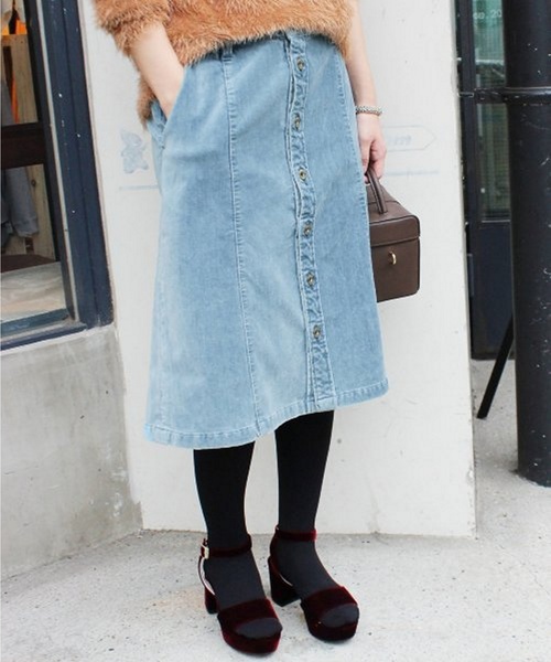 SLOBE IENA(スローブイエナ)の「LE DENIM ベルベットスカート◆(スカート・レディース・ネイビー/ブルー・36/38/40)」の13枚目の写真