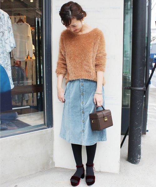 SLOBE IENA(スローブイエナ)の「LE DENIM ベルベットスカート◆(スカート・レディース・ネイビー/ブルー・36/38/40)」の12枚目の写真