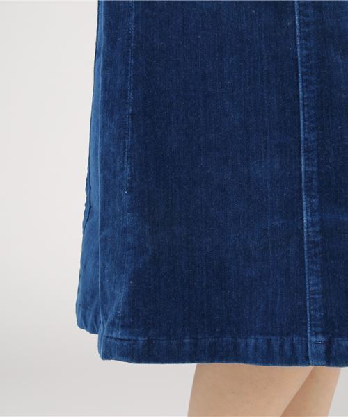 SLOBE IENA(スローブイエナ)の「LE DENIM ベルベットスカート◆(スカート・レディース・ネイビー/ブルー・36/38/40)」の6枚目の写真