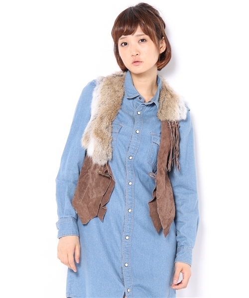 goa(ゴア)の「ラビットファー付レザーフリンジベスト(ベスト・レディース・ブラウン/ベージュ・FREE)」の1枚目の写真