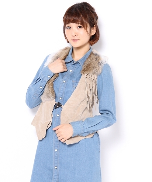 goa(ゴア)の「ラビットファー付レザーフリンジベスト(ベスト・レディース・ブラウン/ベージュ・FREE)」の5枚目の写真