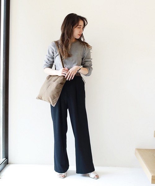 TODAYFUL（トゥデイフル）の「スクエアーオープントゥーサンダル（サンダル・レディース・カーキ/キナリ/キャメル・36inch/38inch/37inch）」の6枚目の写真