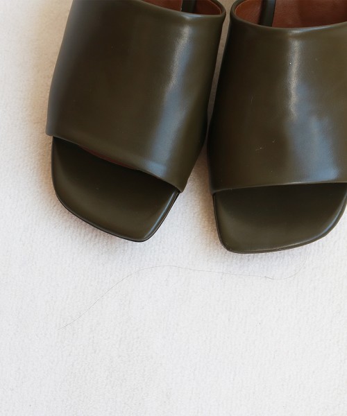 TODAYFUL（トゥデイフル）の「スクエアーオープントゥーサンダル（サンダル・レディース・カーキ/キナリ/キャメル・36inch/38inch/37inch）」の8枚目の写真