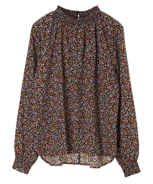 YECCA VECCA(イェッカヴェッカ)の「・小花プリントハイネックブラウス(シャツ/ブラウス・レディース・マルチ/ラベンダー・FREE)」の4枚目の写真
