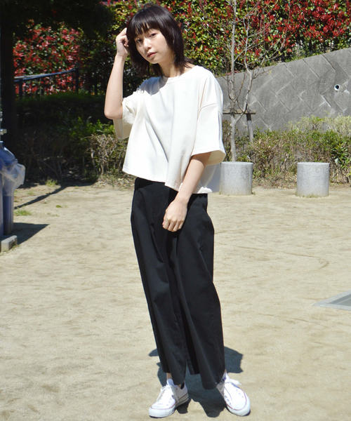 ROOPTOKYO（ループトウキョウ）の「made in standard ショートプルオーバーカットソー（Tシャツ/カットソー・レディース・ホワイト/ブラック/ベージュ/チャコール・FREE）」の5枚目の写真