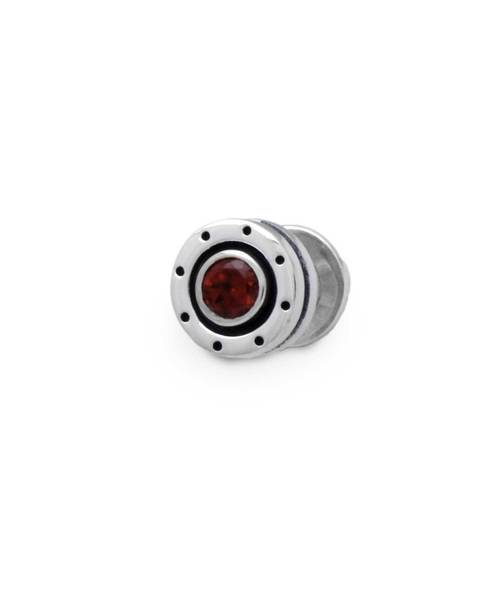 Dr MONROE(ドクターモンロー)の「SV925 ストーンホイールピアス(ピアス(片耳用)・メンズ・ブラック/ブルー/ホワイト/バーガンディー・ONESIZE)」の4枚目の写真