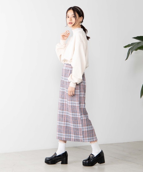 WEGO(ウィゴー)の「WEGO/シャーリングレーススウェット(スウェット・レディース・ブラック/ベージュ/パープル/アイボリー/ダークグリーン/ピンク/スミクロ・FREE)」の15枚目の写真