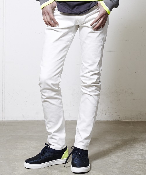 JOHN LAWRENCE SULLIVAN(ジョンローレンスサリバン)の「JOHN LAWRENCE SULLIVAN ストレッチテーパードデニム(デニムパンツ・メンズ・ブラック/ダークブルー/ホワイト・40/34/38/36)」の2枚目の写真