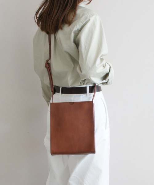 TIDEWAY（タイドウェイ）の「NUME トランプ ハコ ショルダー/M（ショルダーバッグ・メンズ・チョコ/ブラック/キャメル/その他・FREE）」の15枚目の写真