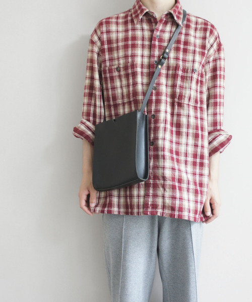 TIDEWAY（タイドウェイ）の「NUME トランプ ハコ ショルダー/M（ショルダーバッグ・メンズ・チョコ/ブラック/キャメル/その他・FREE）」の14枚目の写真