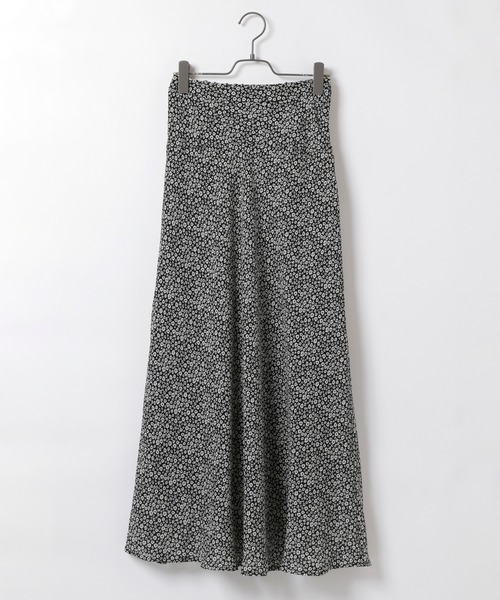 LOWRYS FARM（ローリーズファーム）の「コバナキリカエフレアスカート　886090（スカート・レディース・ブラック/グリーン/アイボリー・FREE）」の16枚目の写真