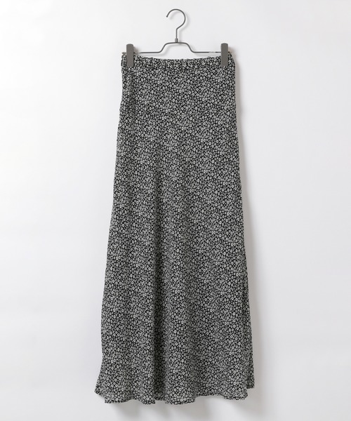 LOWRYS FARM（ローリーズファーム）の「コバナキリカエフレアスカート　886090（スカート・レディース・ブラック/グリーン/アイボリー・FREE）」の17枚目の写真