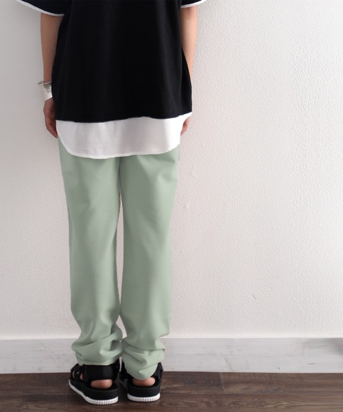 classicalelf（クラシカルエルフ）の「キッズ タック入りウエストゴム無地テーパードパンツ(フルレングス)（その他パンツ・キッズ・グリーン/ライトベージュ/ブラック/ベージュ・140/130/150）」の4枚目の写真