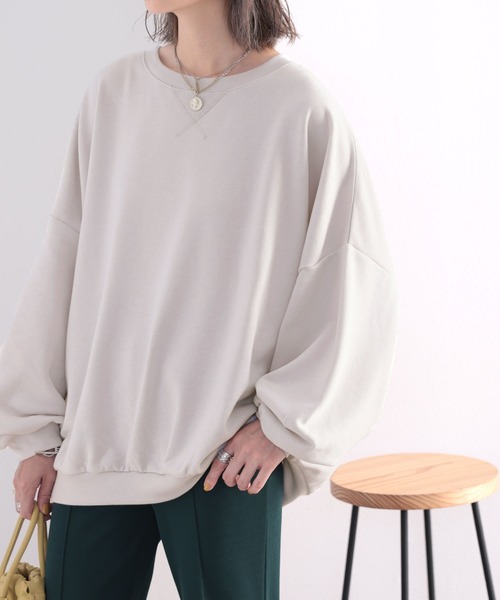 classicalelf（クラシカルエルフ）の「ガゼット付きバックプリントクルーネックスウェットプルオーバー(長袖)（スウェット・レディース・ブラック/グレー/アイボリー/モカ/ライトカーキ/グレイッシュブルー/ライトグレー・MEDIUM/LARGE/X-LARGE）」の8枚目の写真